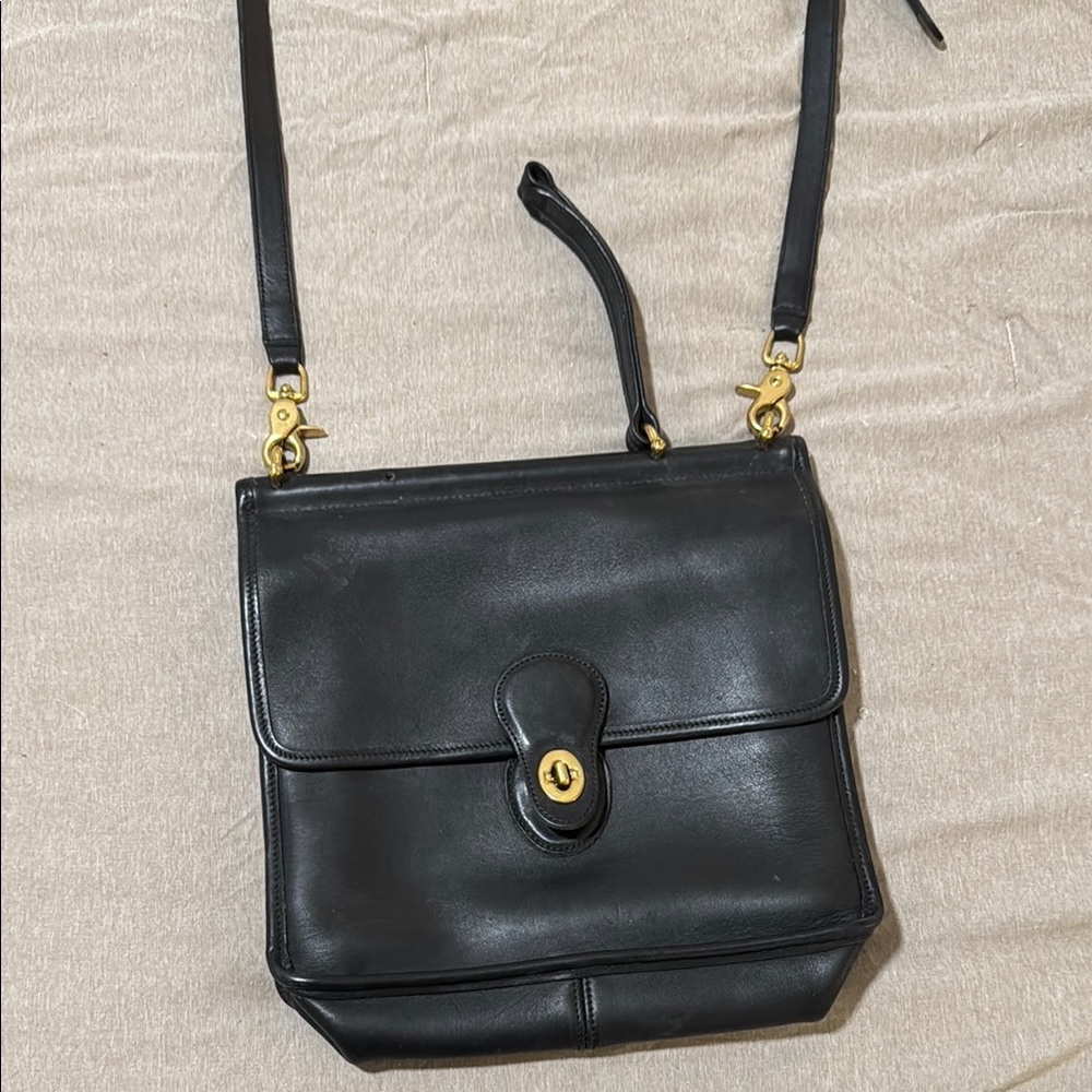 Coach Vintage Black Leather Shoulder Bag